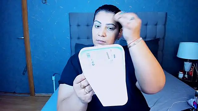 Snapshot of AmyCubes chatting on October 24, 2025, 4:31 am AmyCubes online show from October 24, 2025, 4:31 am