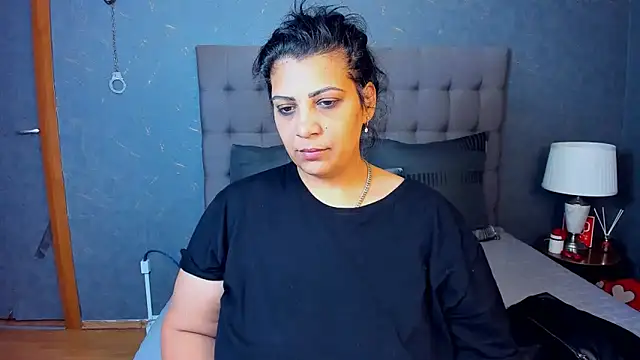 Snapshot of AmyCubes chatting on October 25, 2025, 3:25 am AmyCubes online show from October 25, 2025, 3:25 am