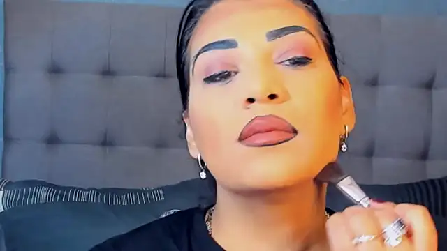 Snapshot of AmyCubes chatting on October 29, 2025, 4:59 am AmyCubes online show from October 29, 2025, 4:59 am