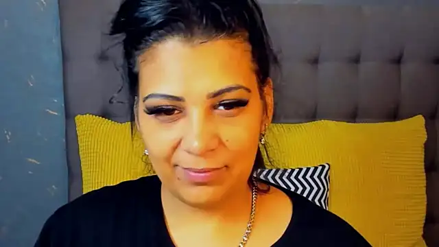 Snapshot of AmyCubes chatting on November 14, 2025, 4:33 am AmyCubes online show from November 14, 2025, 4:33 am