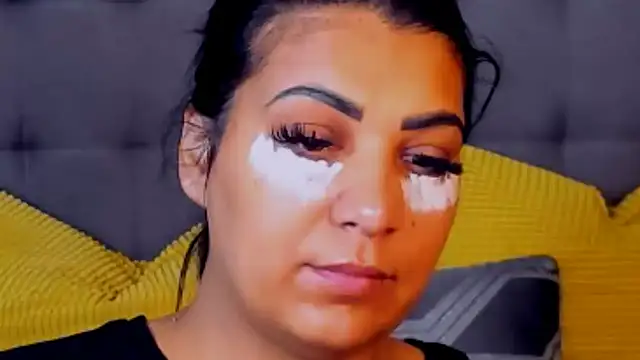 AmyCubes online show from February 9, 2026, 4:05 am