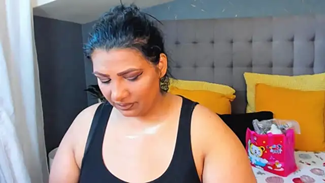 AmyCubes online show from June 15, 2026, 1:13 pm
