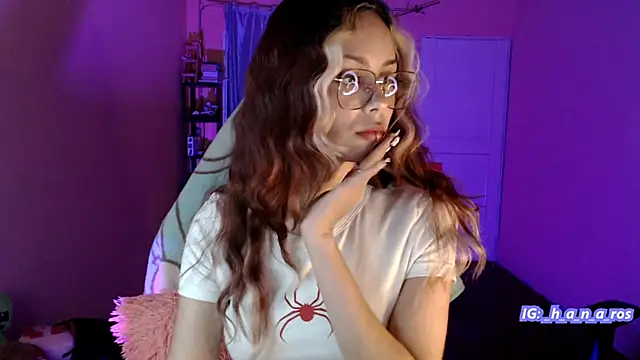 Snapshot of 7Hana7 chatting on October 27, 2025, 7:51 pm 7Hana7 online show from October 27, 2025, 7:51 pm