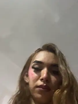 Nikol Rang   online show from February 9, 2025, 7:27 am