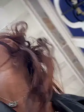 Nikol Rang   online show from September 22, 2025, 7:38 pm