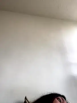 Nikol Rang   online show from December 17, 2025, 6:03 pm