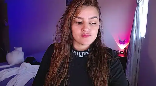 Lu perez online show from February 26, 2025, 10:53 pm