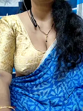 Snapshot of bhuvana555 chatting on February 17, 2025, 4:09 am bhuvana555 online show from February 17, 2025, 4:09 am