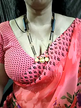 bhuvana555 online show from May 11, 2026, 2:56 pm