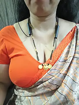 bhuvana555 online show from May 17, 2026, 5:09 pm