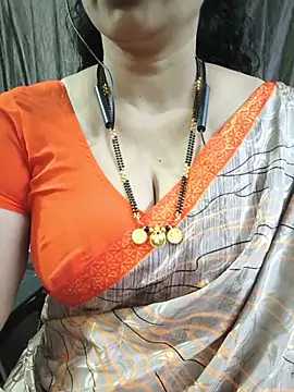 bhuvana555 online show from May 31, 2026, 5:09 pm