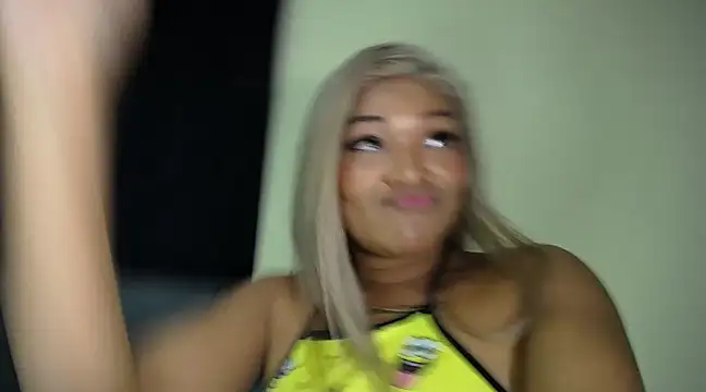 Snapshot of katty_ebonny chatting on March 11, 2025, 7:37 am katty ebonny online show from March 11, 2025, 7:37 am