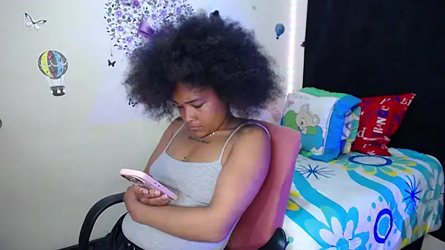 Snapshot of katty_ebonny chatting on September 11, 2025, 3:39 am katty ebonny online show from September 11, 2025, 3:39 am