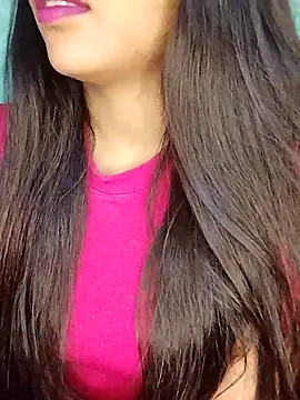 Sreya213 online show from November 8, 2025, 9:09 am