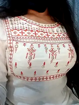 Rina777o online show from November 7, 2025, 5:35 pm