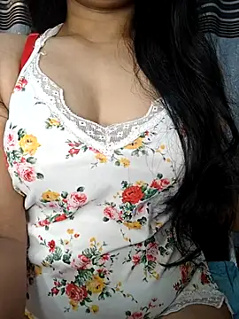 Snapshot of Rina777o chatting on May 25, 2026, 6:03 pm Rina777o online show from May 25, 2026, 6:03 pm