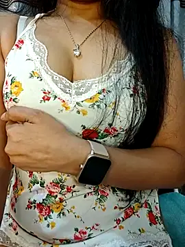 Snapshot of Rina777o chatting on June 17, 2026, 5:25 pm Rina777o online show from June 17, 2026, 5:25 pm