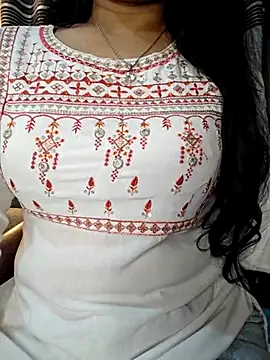 Snapshot of Rina777o chatting on June 21, 2026, 5:37 pm Rina777o online show from June 21, 2026, 5:37 pm