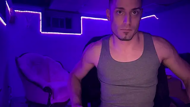 hot shot 13 online show from December 11, 2024, 8:04 am