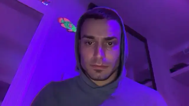 hot shot 13 online show from November 6, 2025, 3:40 am