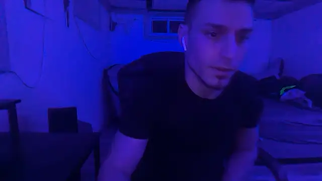 hot shot 13 online show from February 24, 2026, 6:44 am