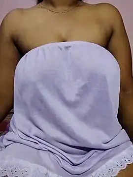 Snapshot of Diwya69 chatting on June 13, 2026, 7:56 pm Diwya69 online show from June 13, 2026, 7:56 pm