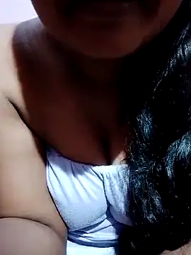 Snapshot of Diwya69 chatting on July 12, 2026, 10:01 pm Diwya69 online show from July 12, 2026, 10:01 pm