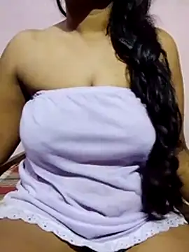 Snapshot of Diwya69 chatting on July 25, 2026, 6:27 pm Diwya69 online show from July 25, 2026, 6:27 pm