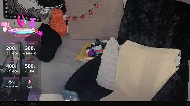 LisandreLaVenale online show from October 31, 2025, 11:28 pm