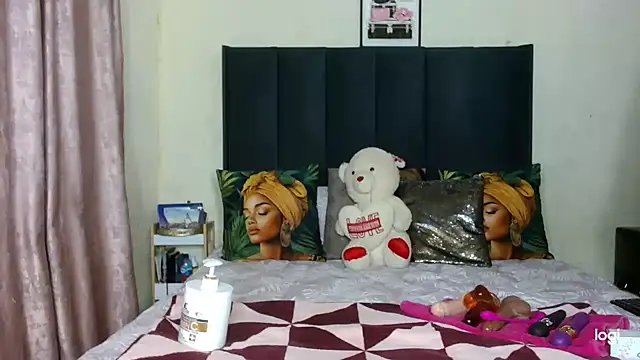 quenliyasa online show from April 26, 2026, 6:27 pm