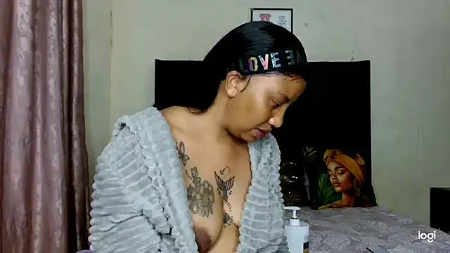 quenliyasa online show from April 30, 2026, 8:57 pm