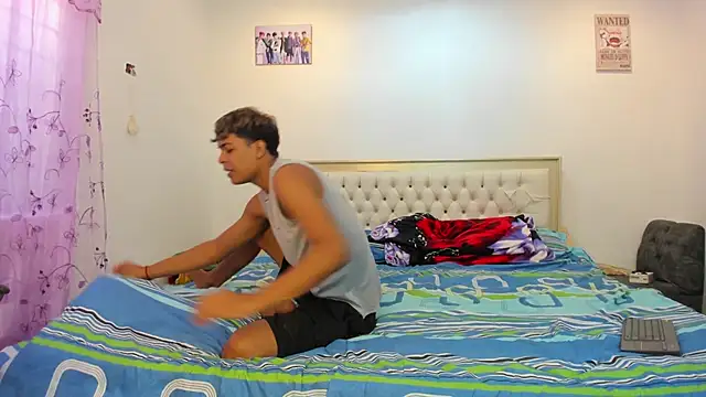 Snapshot of dafnezahiraa_ chatting on January 30, 2025, 6:10 pm dafnezahiraa online show from January 30, 2025, 6:10 pm