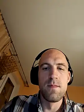 Kulokas online show from October 11, 2025, 9:57 pm