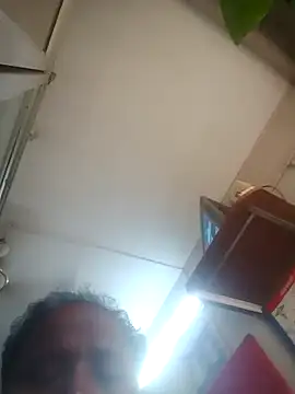 Snapshot of SSmadhu chatting on April 15, 2026, 8:21 am SSmadhu online show from April 15, 2026, 8:21 am