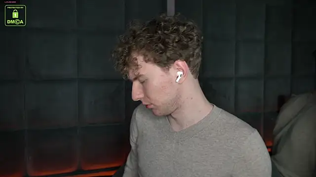 Snapshot of Tony_Talorr chatting on March 1, 2025, 8:21 pm Tony Talorr online show from March 1, 2025, 8:21 pm