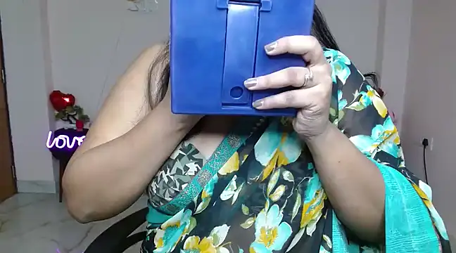 Snapshot of Naughty_Ayesha1 chatting on February 22, 2025, 4:40 am Naughty Ayesha1 online show from February 22, 2025, 4:40 am