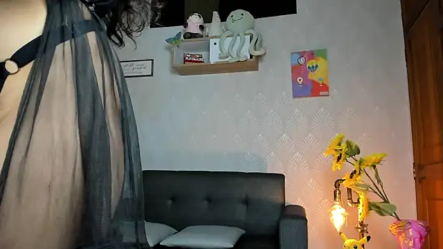 Snapshot of Alaia_Love77 chatting on May 8, 2026, 10:59 pm Alaia Love77 online show from May 8, 2026, 10:59 pm