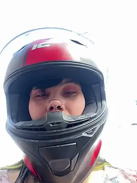 Snapshot of EemaHaruki chatting on January 1, 2025, 8:26 pm EemaHaruki online show from January 1, 2025, 8:26 pm