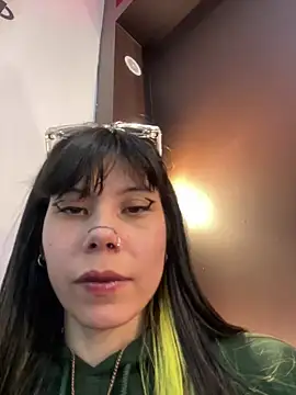 Snapshot of EemaHaruki chatting on January 17, 2025, 8:11 pm EemaHaruki online show from January 17, 2025, 8:11 pm