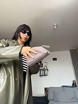 Snapshot of EemaHaruki chatting on October 30, 2025, 6:19 pm EemaHaruki online show from October 30, 2025, 6:19 pm