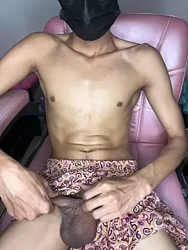 Snapshot of kingcock010 chatting on February 4, 2025, 10:55 pm kingcock010 online show from February 4, 2025, 10:55 pm