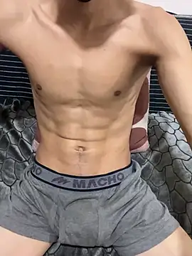 Snapshot of kingcock010 chatting on March 19, 2025, 6:01 pm kingcock010 online show from March 19, 2025, 6:01 pm