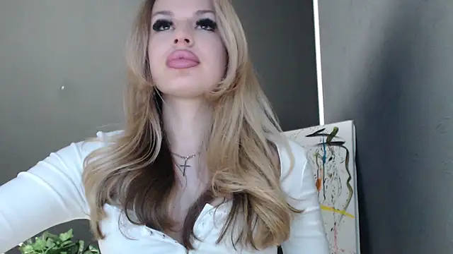 Snapshot of Your_Jessy chatting on May 28, 2026, 4:15 pm Your Jessy online show from May 28, 2026, 4:15 pm