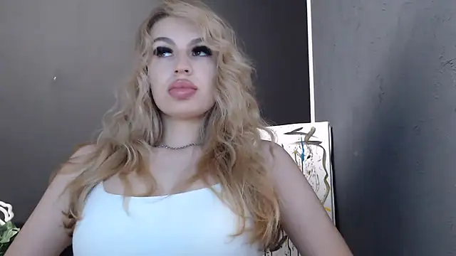 Snapshot of Your_Jessy chatting on July 17, 2026, 12:12 pm Your Jessy online show from July 17, 2026, 12:12 pm