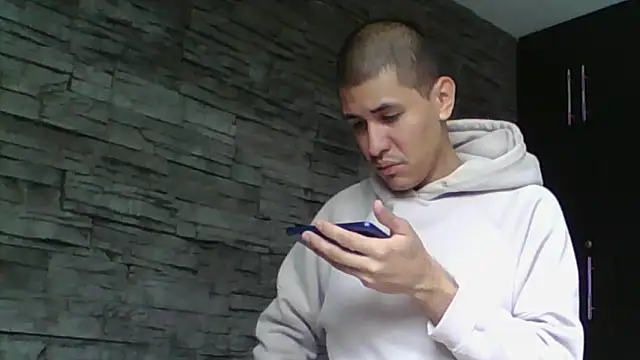 Snapshot of Sexylatin64 chatting on June 10, 2026, 3:22 pm Sexylatin64 online show from June 10, 2026, 3:22 pm