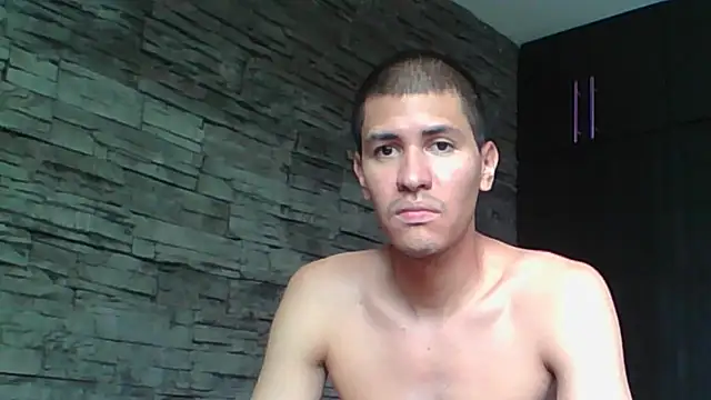 Sexylatin64 online show from July 17, 2026, 4:12 pm