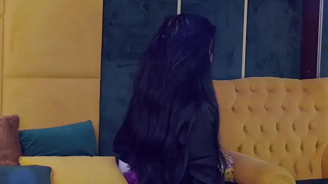 Snapshot of GiuliaHarvey chatting on March 18, 2025, 6:36 am GiuliaHarvey online show from March 18, 2025, 6:36 am