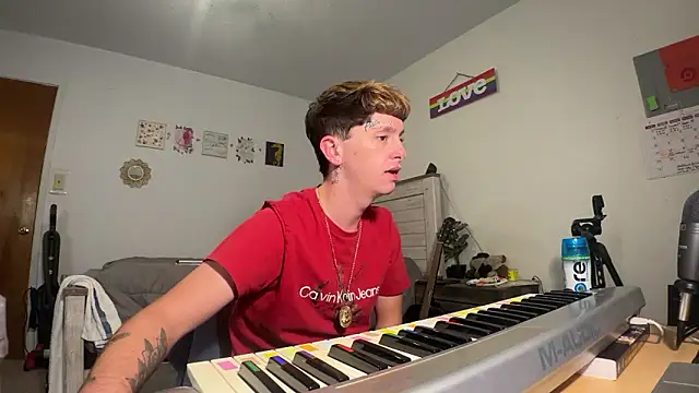 Snapshot of twentywithafelonyy chatting on September 29, 2025, 6:29 am twentywithafelonyy online show from September 29, 2025, 6:29 am