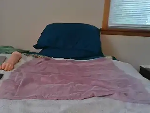 Snapshot of hootmon@xh chatting on September 12, 2025, 6:08 pm hootmonxh online show from September 12, 2025, 6:08 pm