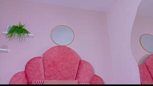 ParisFox  online show from February 24, 2026, 7:45 pm